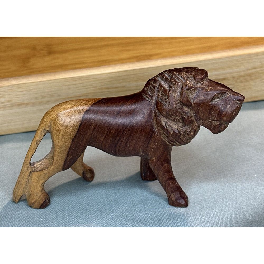 Hand Carved 5 1/2" Wooden KENYA AFRICA Lion Sculpture Figurine,‎ Vintage